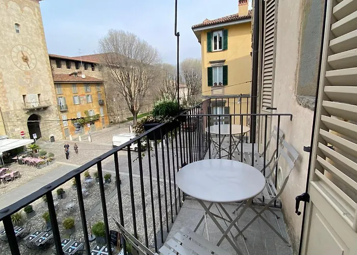Piazza Mascheroni Бергамо